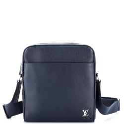 Alex Messenger Bag Taiga Leather BB