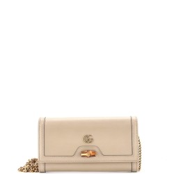 Diana Wallet on Chain Leather