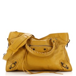 City Classic Studs Bag Leather Medium