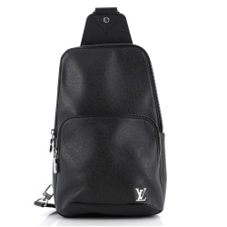 Avenue Sling Bag Taiga Leather