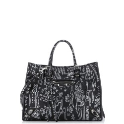 Papier Graffiti A6 Zip Around Classic Studs Bag Leather