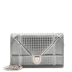 Diorama Wallet on Chain Cannage Embossed Calfskin