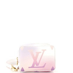 Wapity Case Spring in the City Monogram Giant Canvas