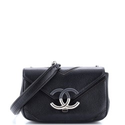 Macro Flap Bag Chevron Caviar Small