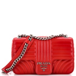 Chain Flap Shoulder Bag Diagramme Quilted Leather Medium