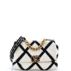 19 Flap Bag Crochet Quilted Calfskin Medium