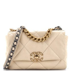19 Flap Bag Quilted Leather Medium