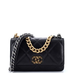 19 Wallet on Chain Quilted Lambskin