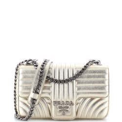 Chain Flap Shoulder Bag Diagramme Quilted Leather Medium