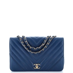 Statement Flap Bag Chevron Calfskin Medium