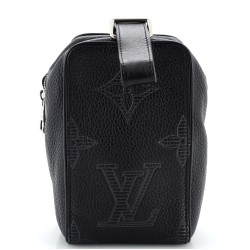 Wash Pouch Monogram Shadow Giant Taurillon Leather